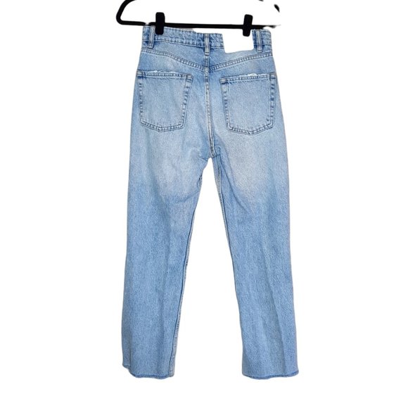 Zara Size 2 US Light blue wash button front raw hem denim mum jeans - Picture 2 of 2